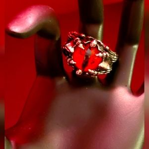 Red Dragon Eye Ring sz 9 Unisex